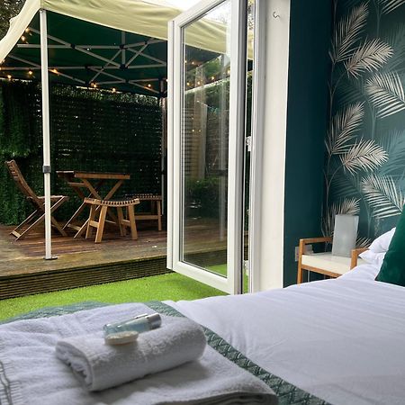 Stylish & Cosy Margate Escape With Hot Tub And Log Burner Dogs Welcome Dış mekan fotoğraf