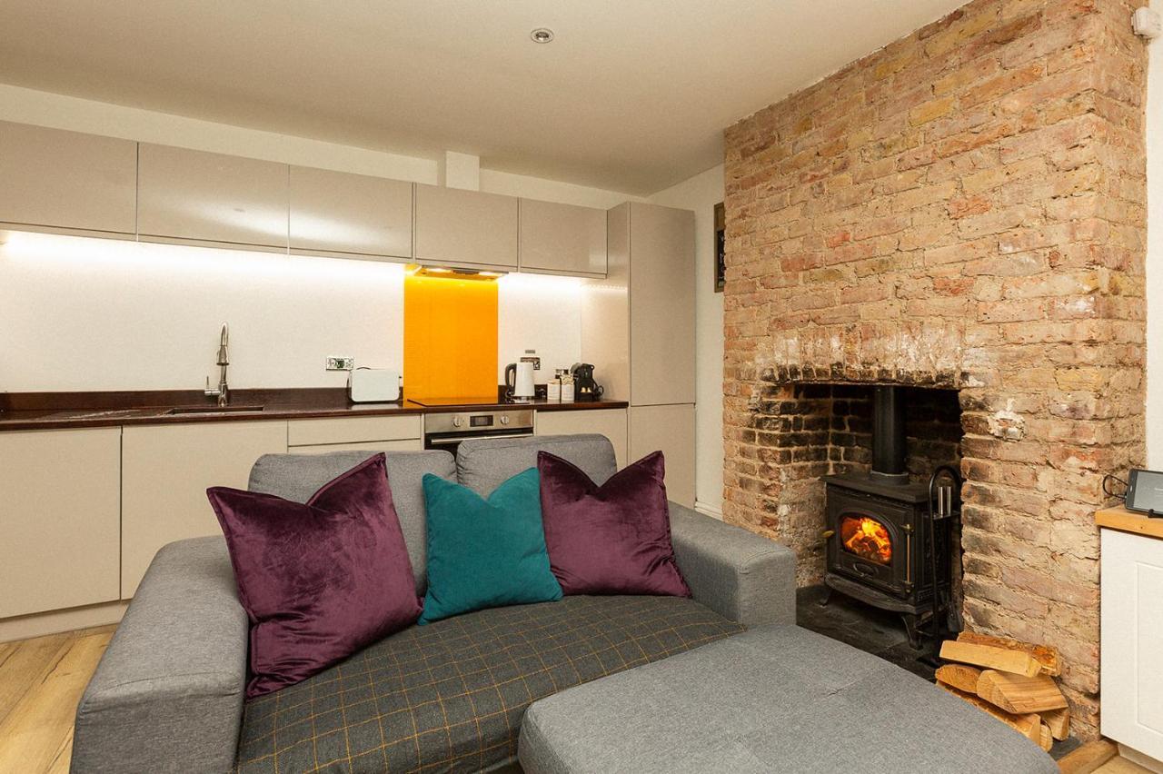Stylish & Cosy Margate Escape With Hot Tub And Log Burner Dogs Welcome Dış mekan fotoğraf