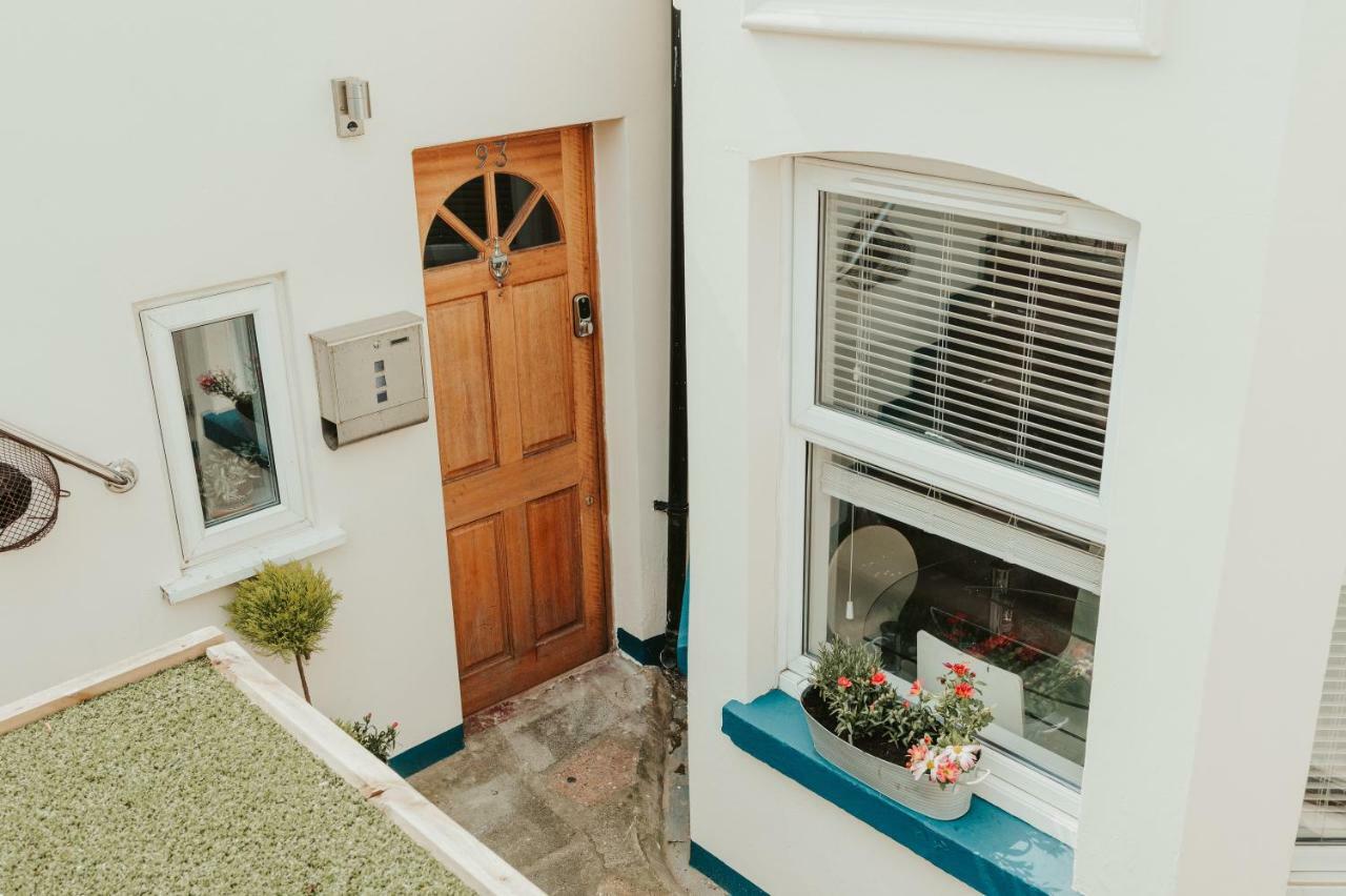 Stylish & Cosy Margate Escape With Hot Tub And Log Burner Dogs Welcome Dış mekan fotoğraf